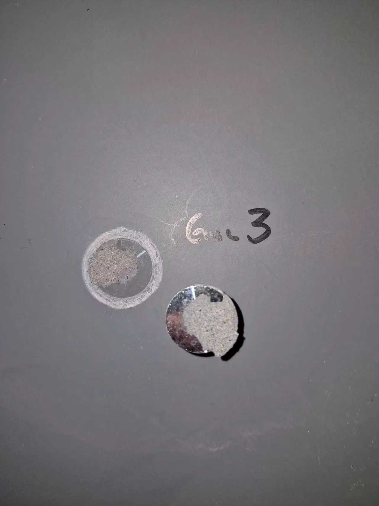 Dolly-Test Gul 3 – 5,26 MPa, Bruch 40% Klebefehler, 60% im Beton